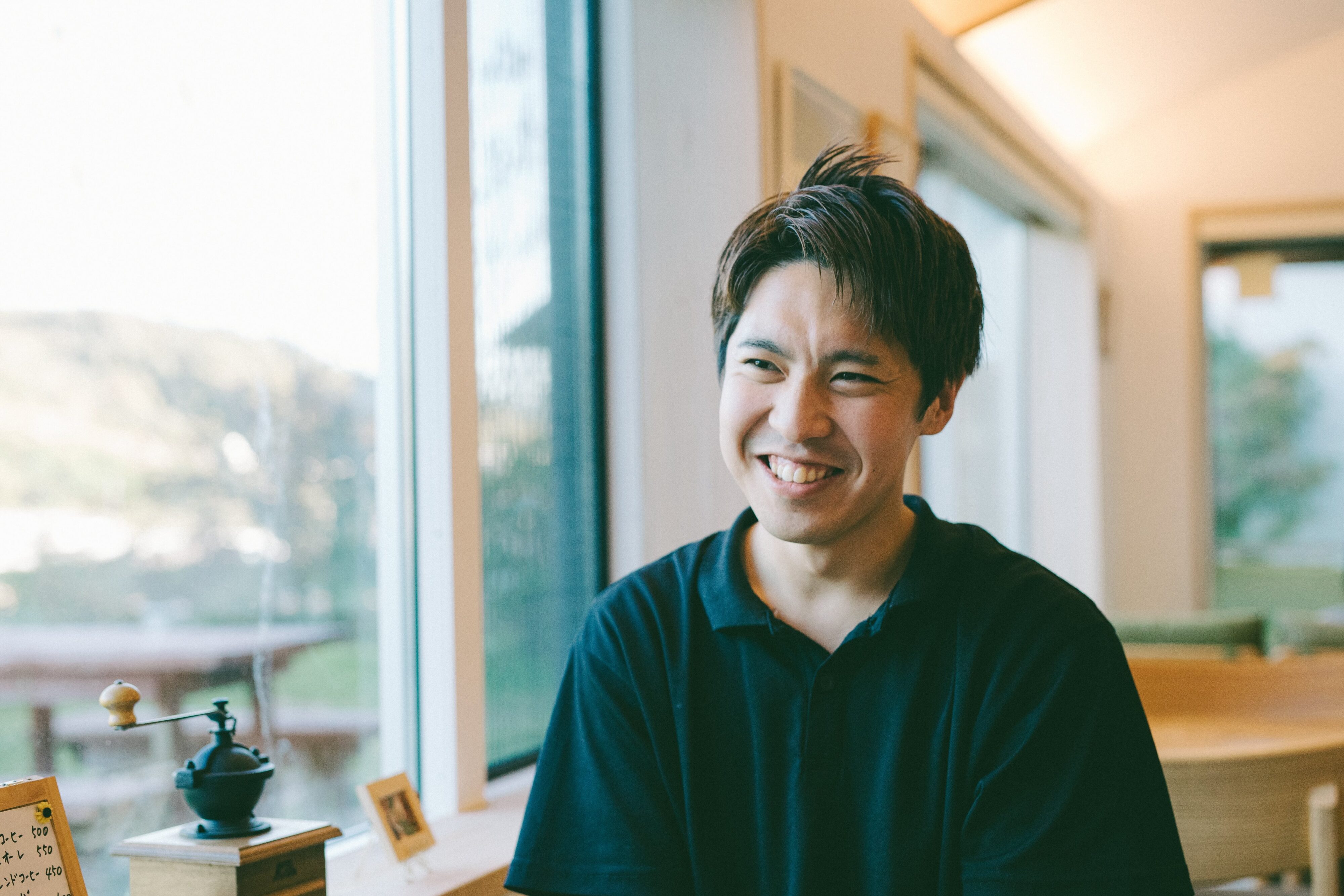 【写真】インタビューの応えるはたけやまさん